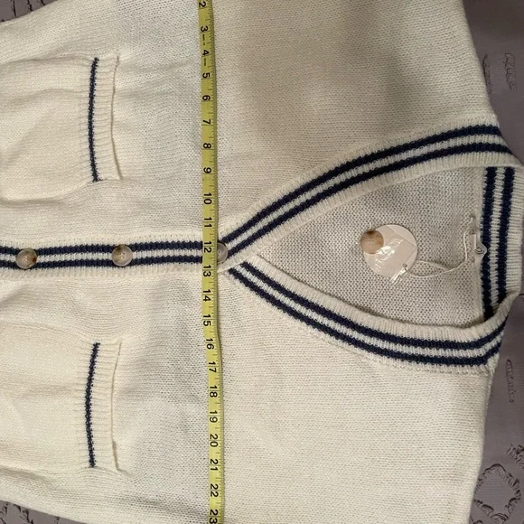 Oddi Women's White and Blue Striped Sweater Lg NWT - Picture 4 of 15
